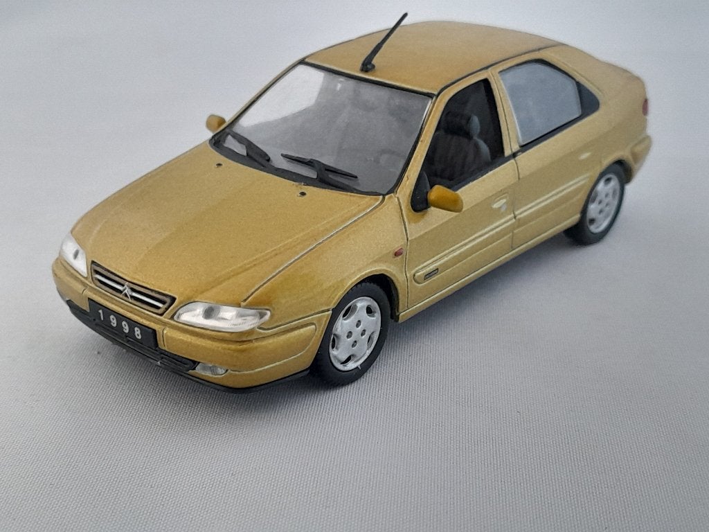 Citroën Xsara berline exclusive; 1:43 van Universal Hobbies, Hobby en Vrije tijd, Ophalen of Verzenden, Zo goed als nieuw, Auto