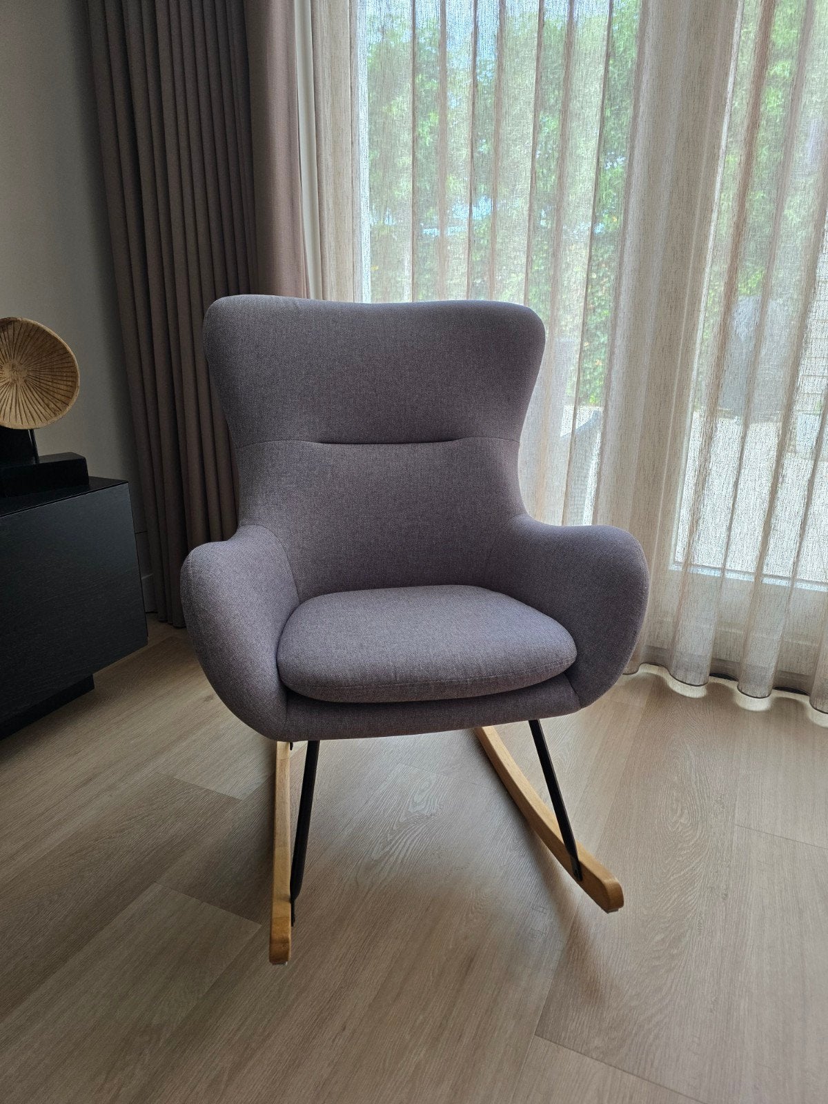 Quax Schommelstoel Grijs - Zo goed als nieuw, Huis en Inrichting, Ophalen, Modern, Scandinavisch, Zo goed als nieuw, Stof