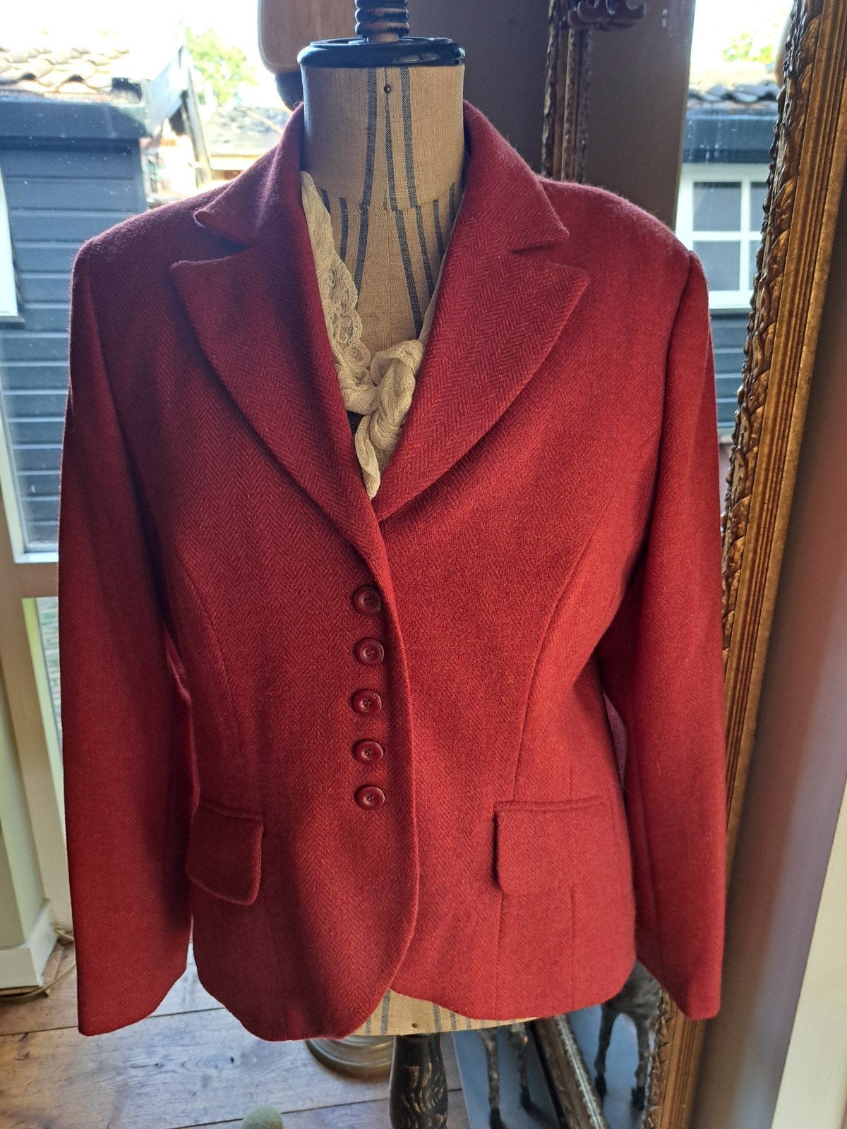 donkerrood lamswollen jasje Scarva 42, Kleding | Dames, Ophalen of Verzenden, Gedragen, Maat 42/44 (L), Rood
