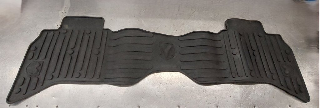 Dodge Ram Quad Cab rubber vloer mat 2009-2018, Gebruikt, PO Box 21-8004 | Auburn Hills, MI 48321-8004, Amerikaanse onderdelen