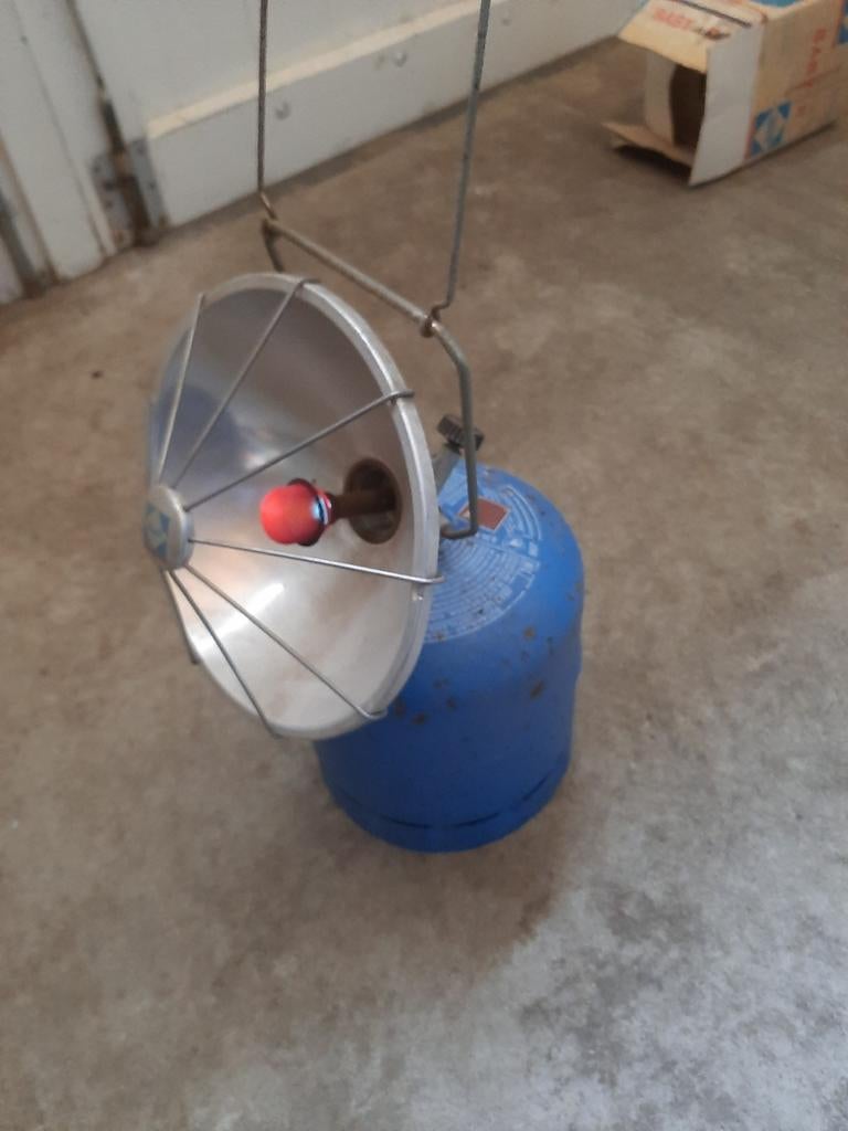 Gas straalkachel met fles, Ophalen