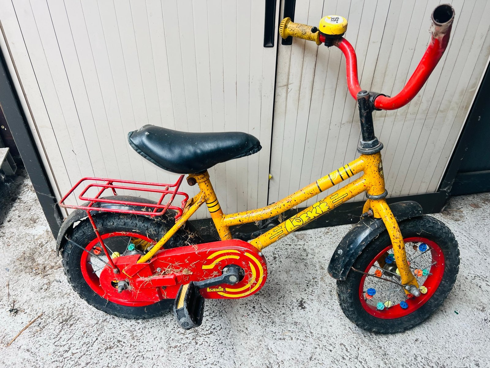 Vintage Kinderfiets Geel/Rood - Oorkie, Fietsen en Brommers, Fietsen | Kinderfietsjes, Ophalen, Gebruikt, Terugtraprem, Minder dan 16 inch