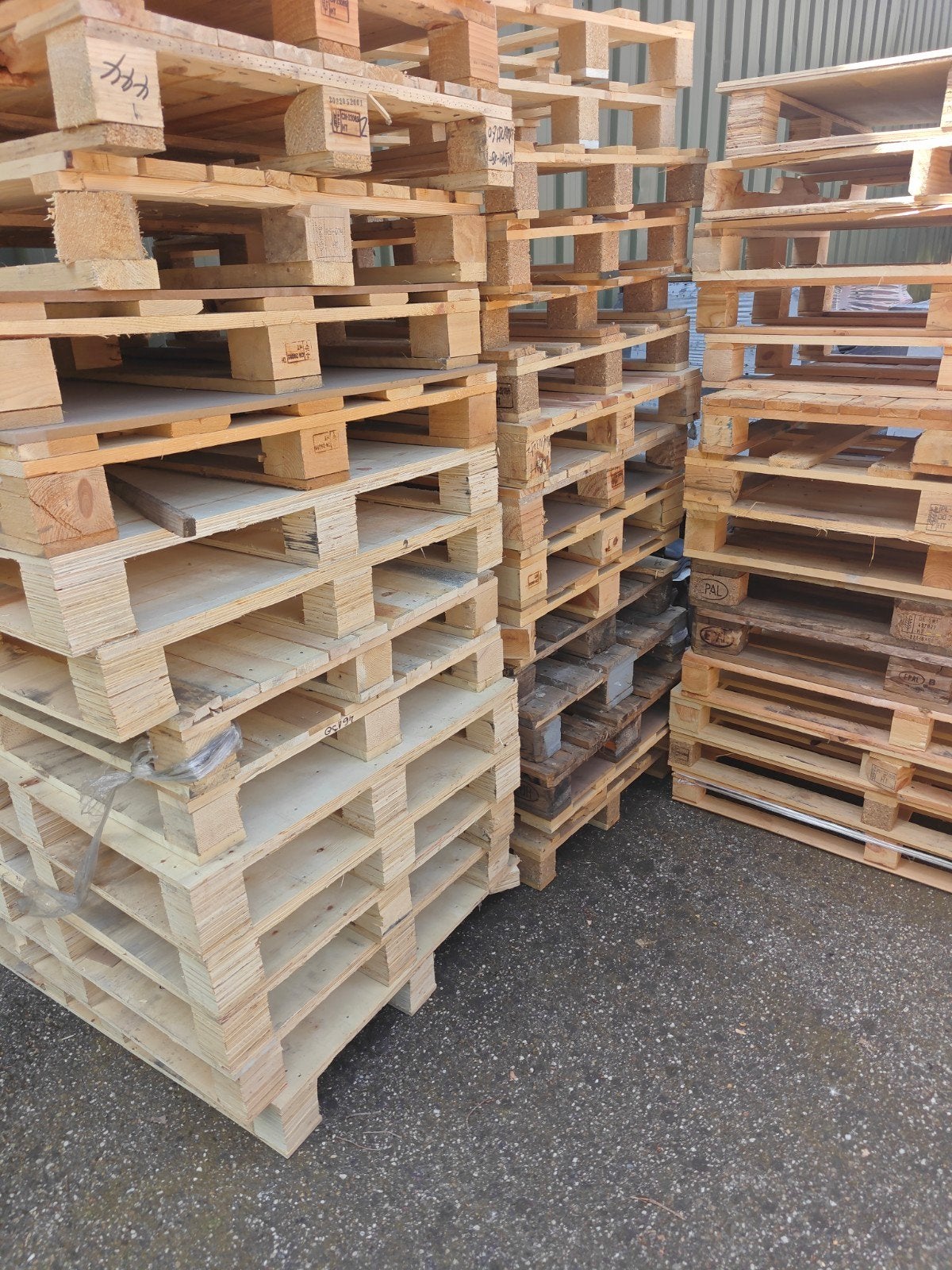Ruim 60 pallets lekker voor de openhaard, Tuin en Terras, Minder dan 3 m³, Ophalen
