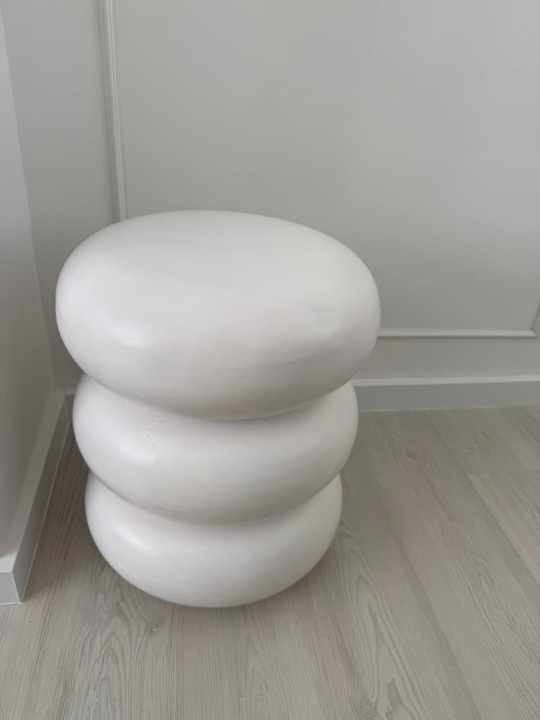 Nieuw Bijzettafel wit, Huis en Inrichting, Tafels | Bijzettafels, 45 tot 60 cm, Minder dan 55 cm, Rond, Nieuw