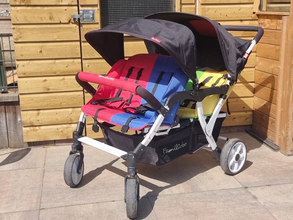 Familidoo 4 persoons kinderwagen, Duowagen, Zo goed als nieuw, Ophalen, Kinderwagen