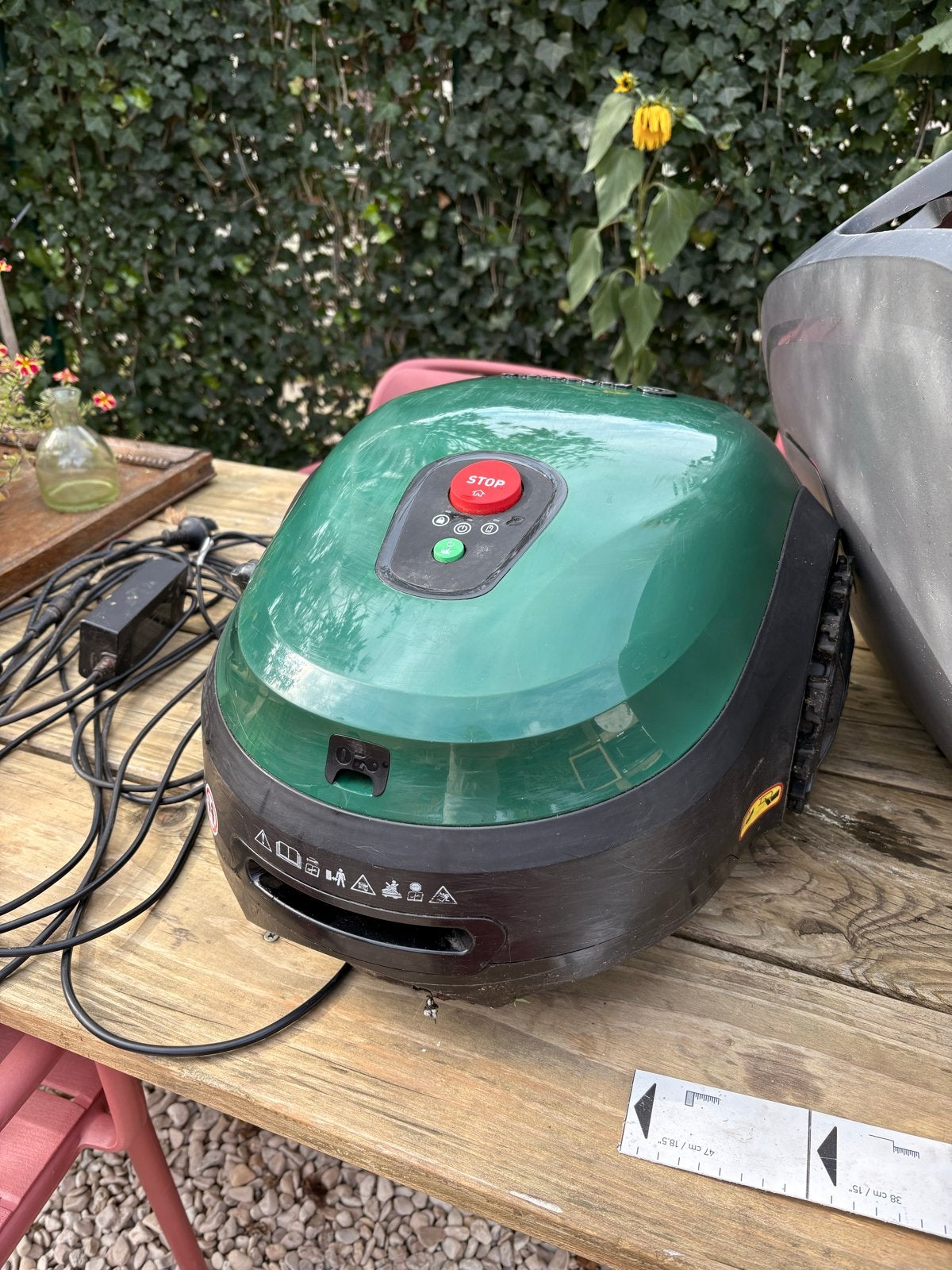 Robomow RT300 robotmaaier met overkapping en toebehoren, Ophalen, Gebruikt, 20 tot 25 cm, Bestuurbaar via app