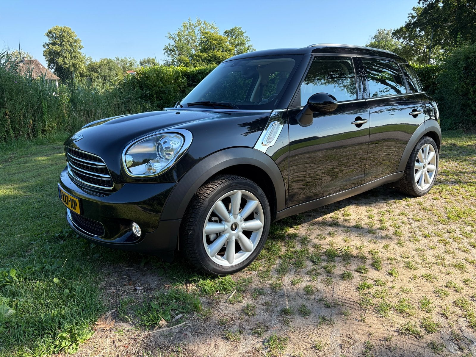 Mini Countryman 1.6 Cooper AUT 2016 Zwart, Airco, Trekhk, Auto's, Mini, Zwart, Leder en Stof, 14 km/l, Particulier