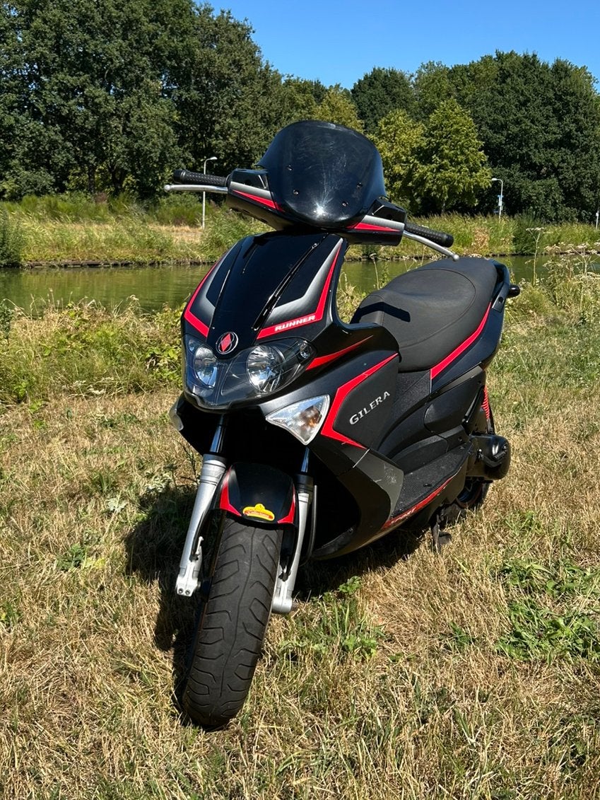 Gilera Runner SP 50 2008 |  2e eigenaar |, Ophalen, Overige modellen, Maximaal 45 km/u, Zo goed als nieuw
