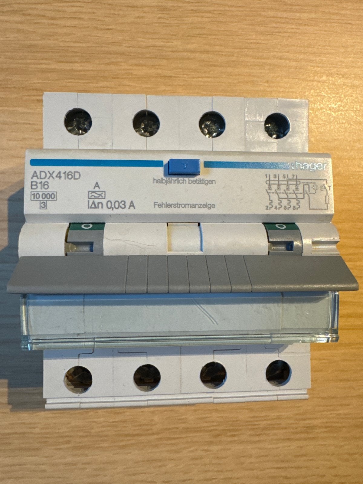 Hager ADX416D Aardlekautomaat B16 4P 30mA, Ophalen of Verzenden, Gebruikt, Hager, Aardlekautomaat