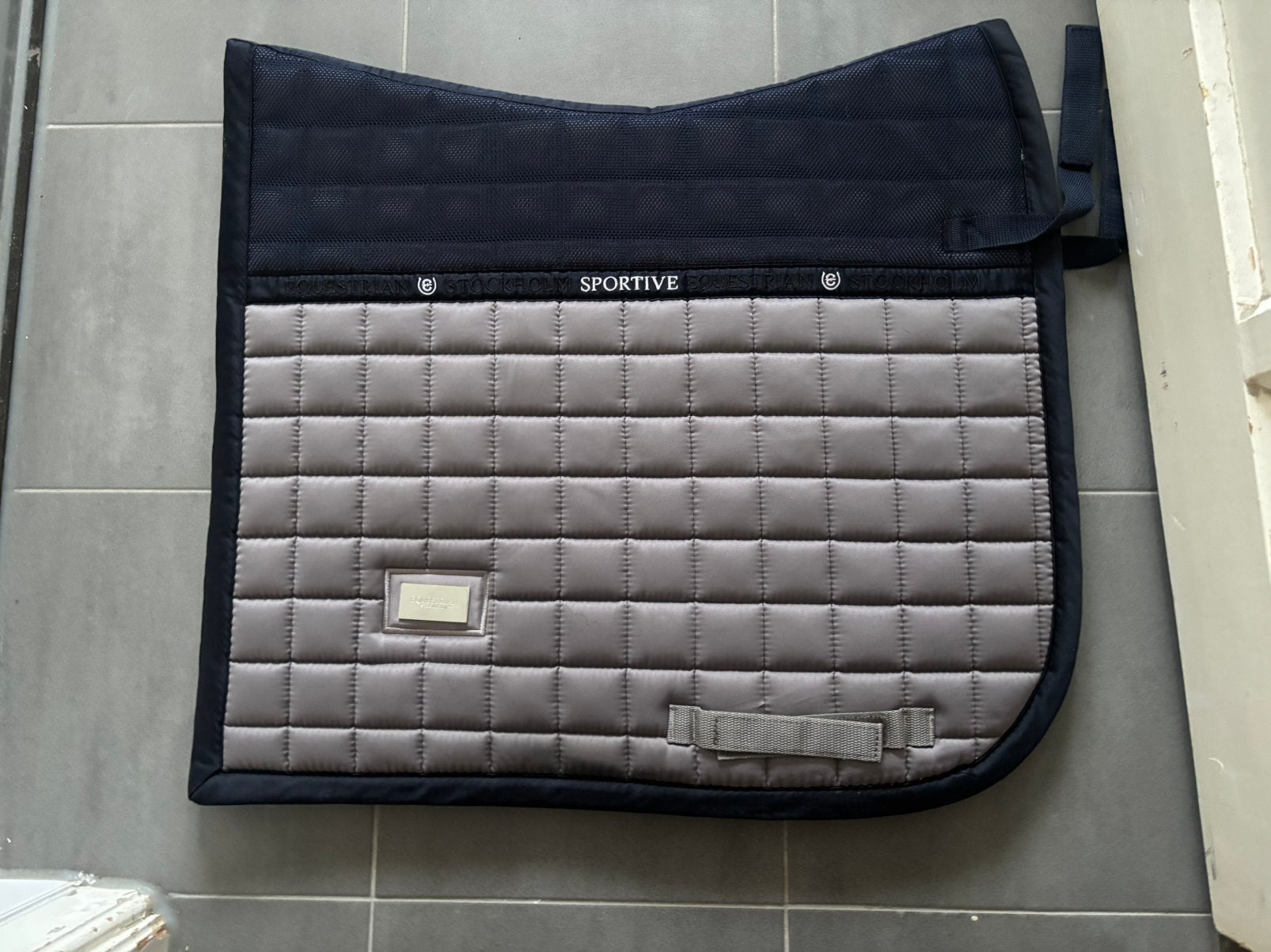 Equestrian Stockholm – Blue Ash, Ophalen of Verzenden, Zo goed als nieuw