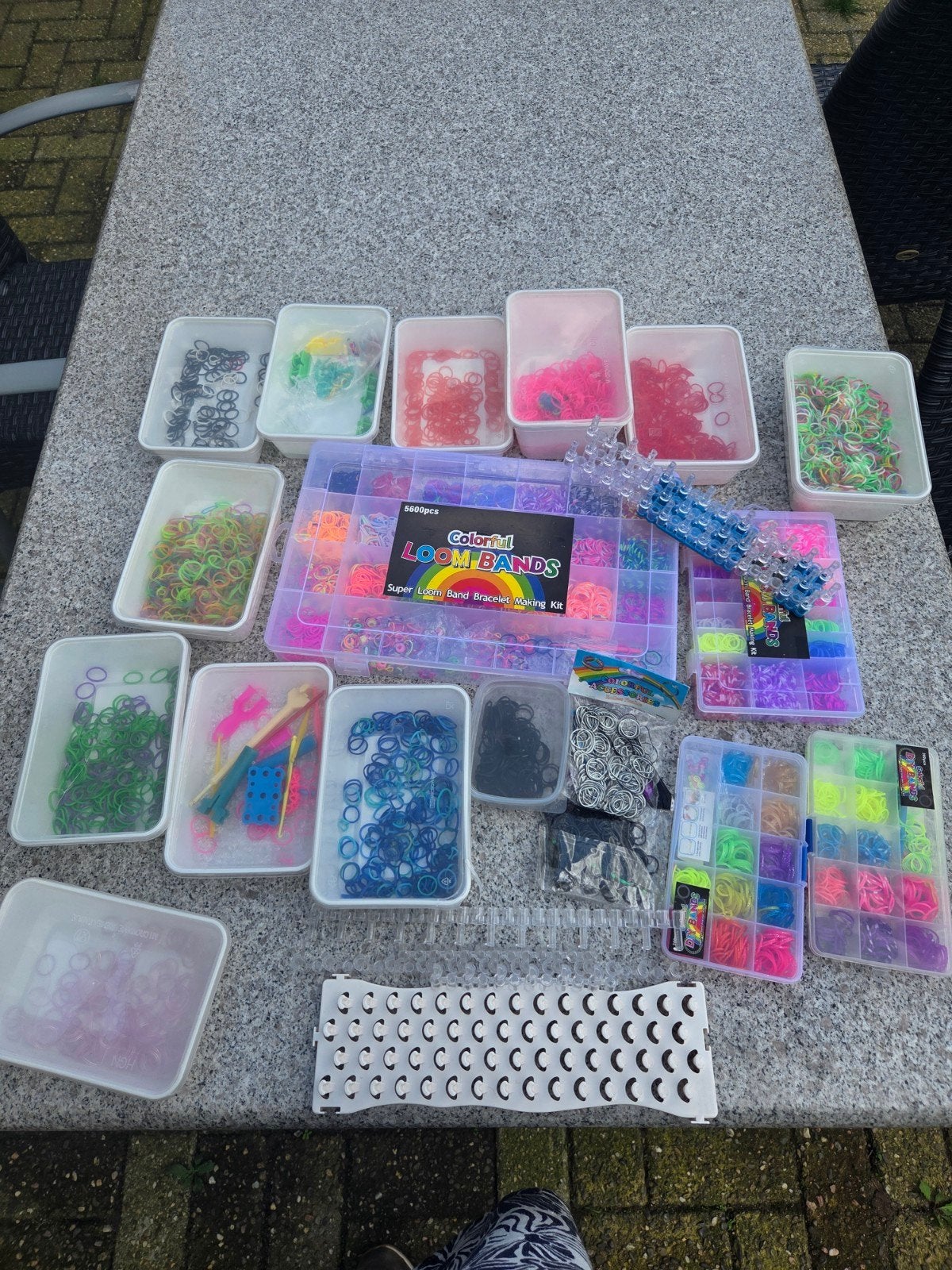 Grote set Loom Bands met accessoires, Gebruikt, Overige thema's, Meerkleurig, Ophalen of Verzenden