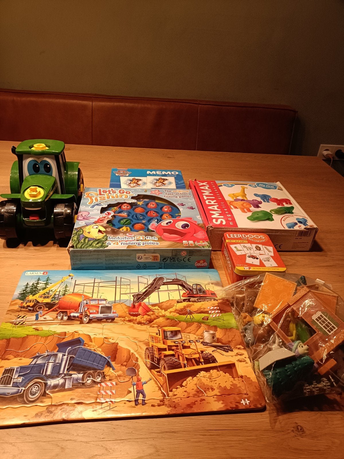 Grote speelgoedbundel: tractor, visspel, puzzels en meer, Ophalen of Verzenden, Gebruikt, Jongen of Meisje