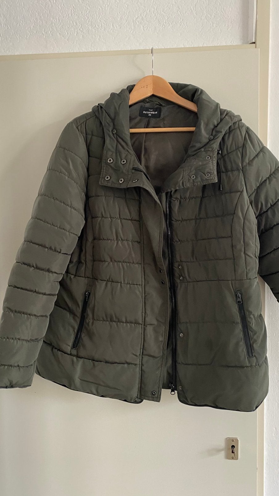 Gewatteerde jas C&A The Outerwear, Ophalen of Verzenden, Gedragen, Maat 42/44 (L), Groen