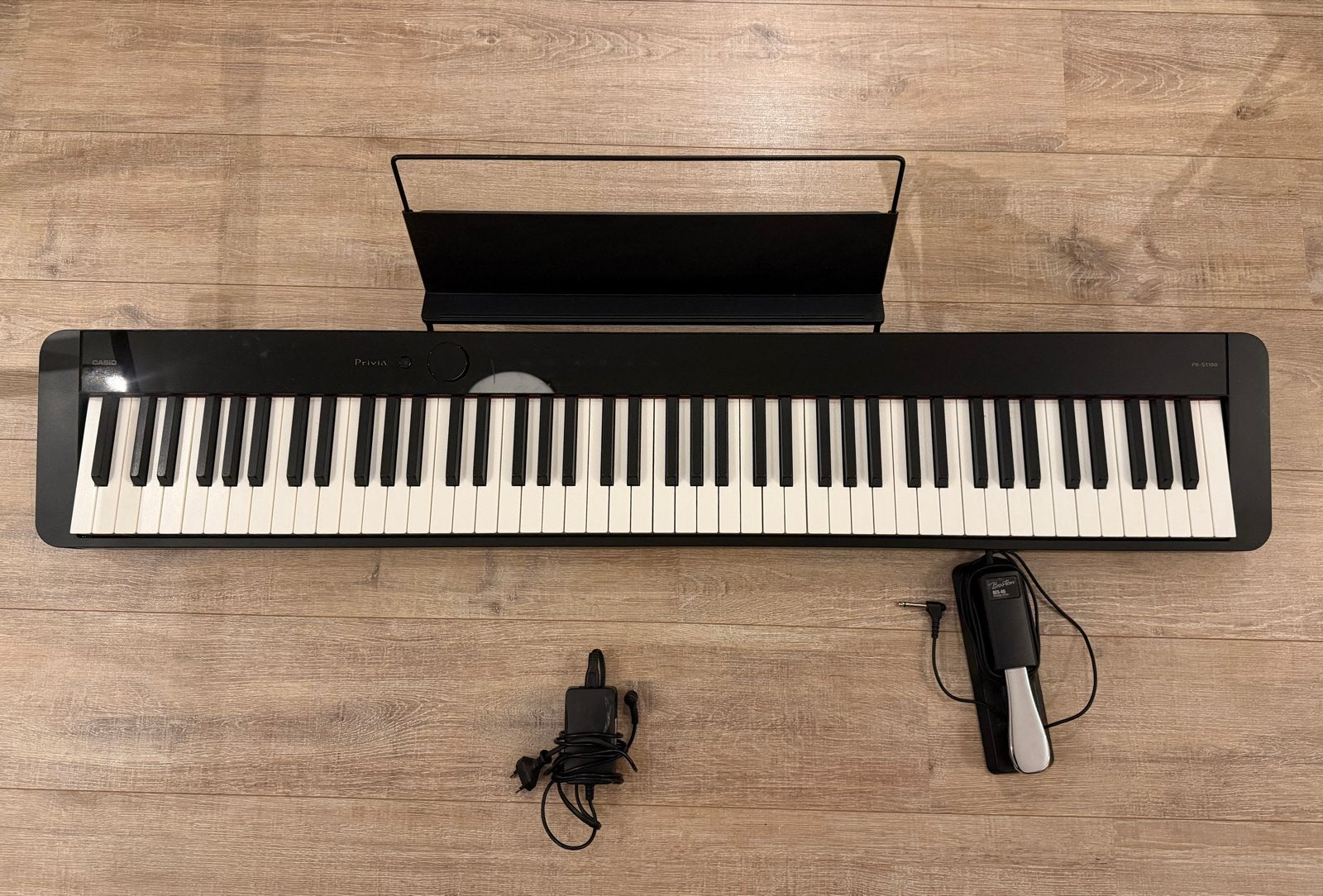 Casio Privia PX-S1100 digitale piano met standaard, Ophalen, Casio, 88 toetsen, Zo goed als nieuw