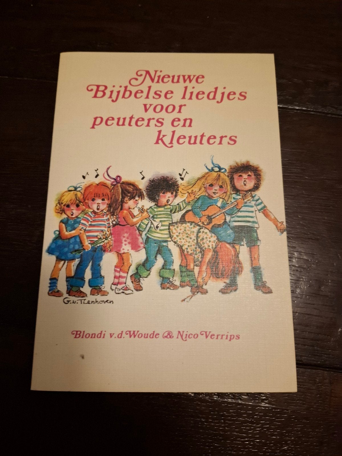 Nieuwe Bijbelse liedjes voor peuters en kleuters, Boeken, Gelezen, Non-fictie, Jongen of Meisje, Blondi v.d. Woude & Nico Verrips