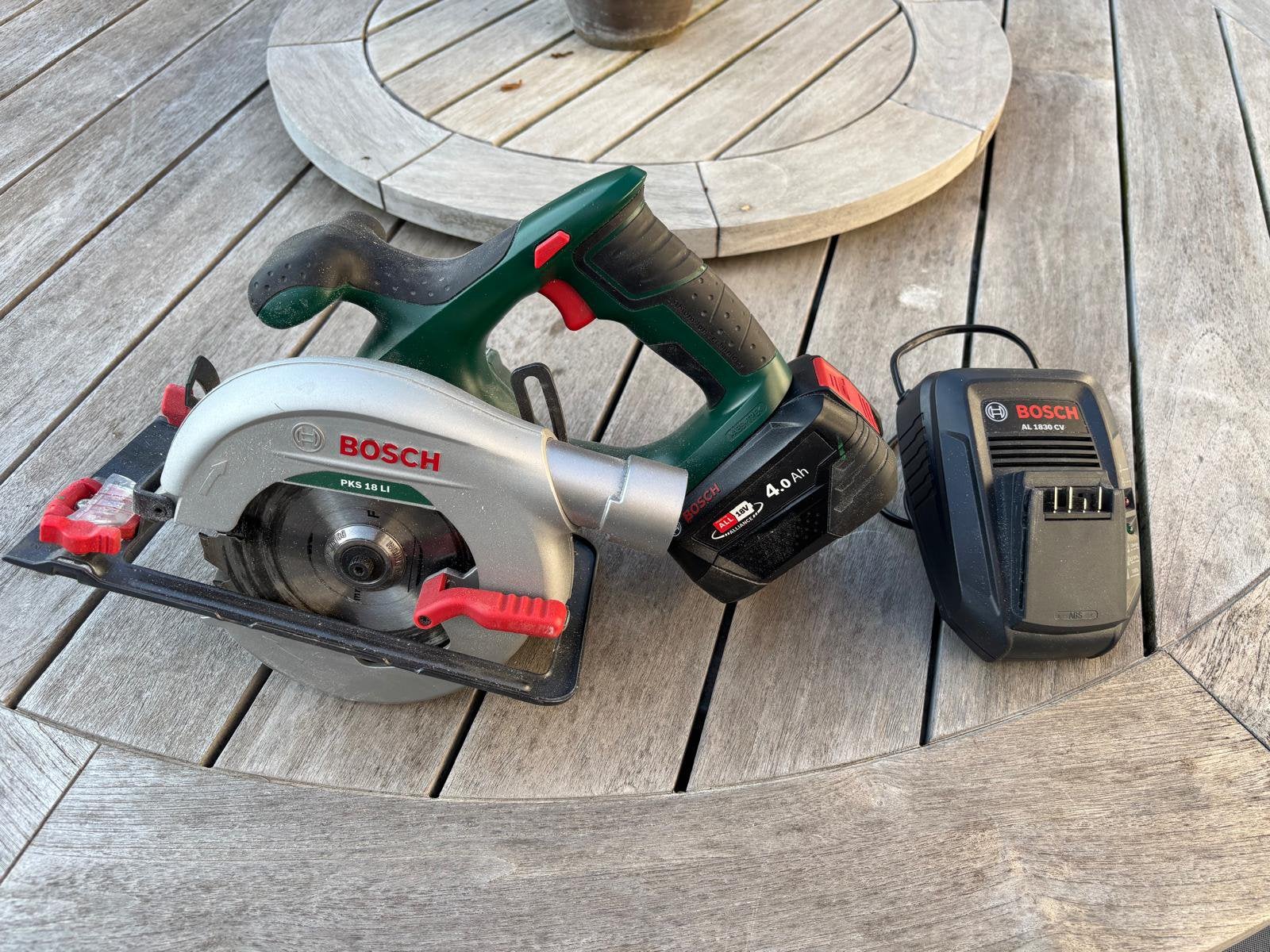 Bosch PKS 18 LI Accucirkelzaag met accu en oplader, Ophalen, Gebruikt, Cirkelzaag, 30 tot 70 mm