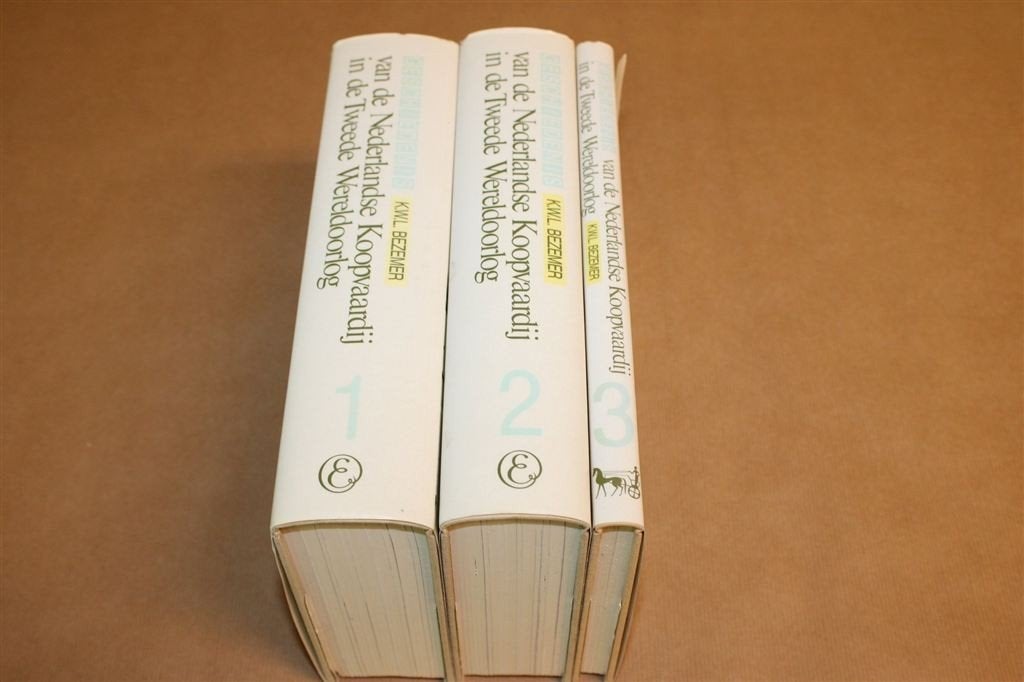 Nederlandse Koopvaardij — WOII Naslagwerk 3 Delen Compleet, Verzamelen, Scheepvaart, Gebruikt, -, -, Ophalen of Verzenden