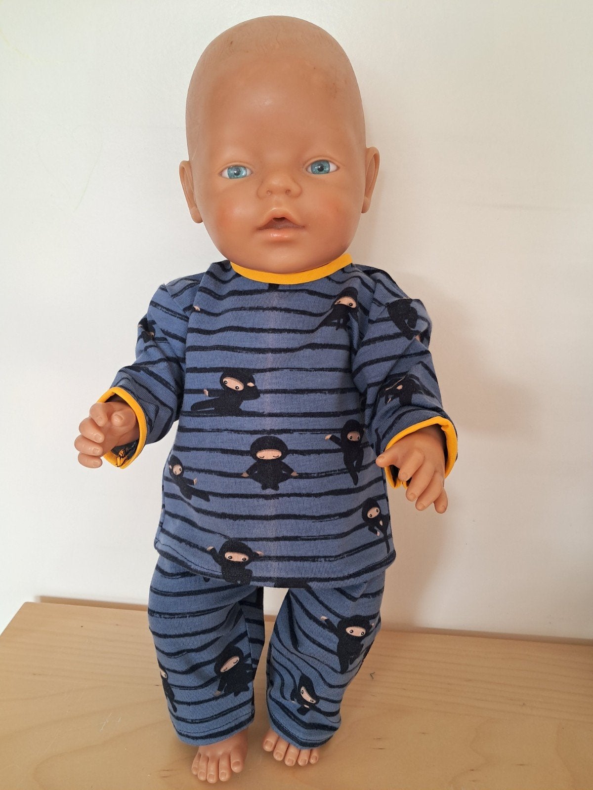 poppenkleertjes jongenspop babypop 43 cm, Ophalen of Verzenden, Nieuw, Babypop