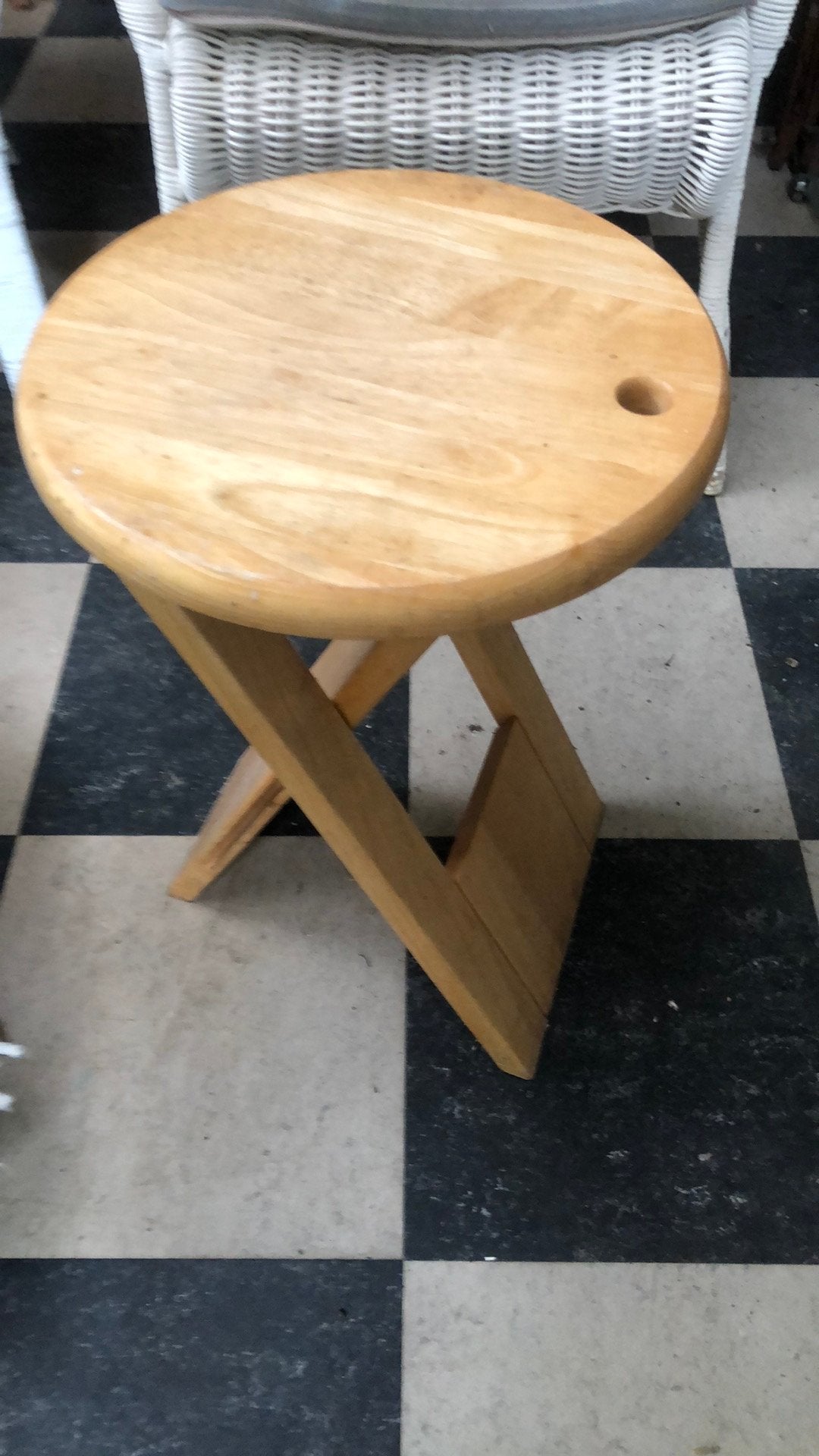 Houten krukje, inklapbaar, Ophalen of Verzenden, Zo goed als nieuw, Rechthoekig, Hout
