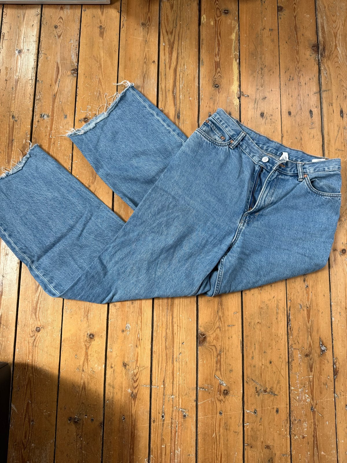 Set van 4 weekday jeans maat s/m, Ophalen of Verzenden, Gedragen, Overige kleuren, Overige jeansmaten