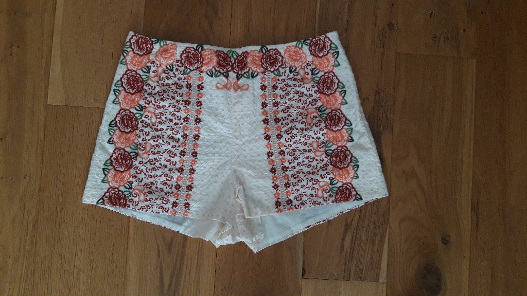Hotpants met borduursel, Maat 38/40 (M), H&M, Kort, Meerkleurig