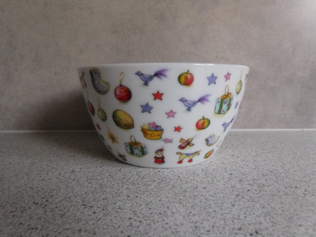 Kom 14 cm. Kids Christmas by Nina Chen PPD, Overige merken, Ophalen of Verzenden, Zo goed als nieuw, Kom(men)