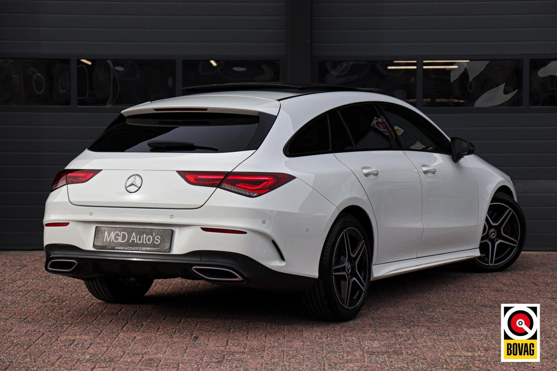 Mercedes CLA-klasse Shooting Brake 220 AMG-Pakket |LED|PANOD, Auto's, CLA, Parkeerassistent, Gebruikt, Euro 6
