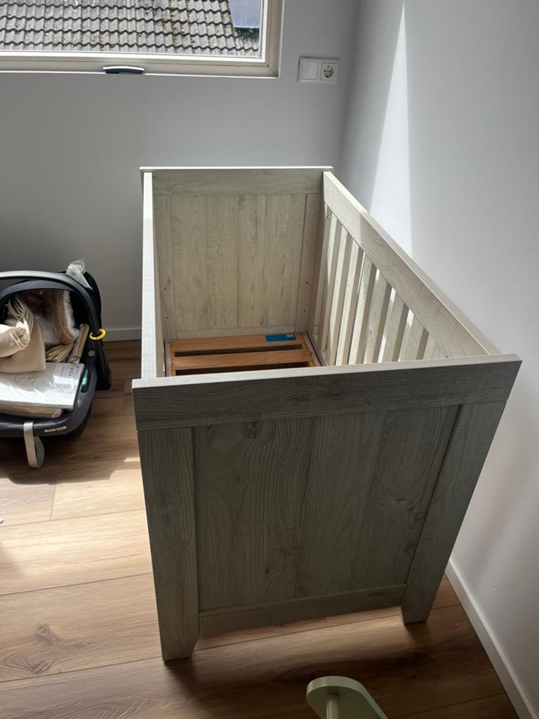 Gratis ledikant, Kinderen en Baby's, Babywiegjes en Ledikanten, Ophalen, Gebruikt, Ledikant