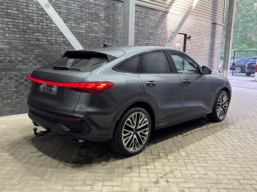 Audi Q5 Sportback S edition Competition Quattro | Passenger, Automaat, Euro 6, 4 cilinders, 150 min