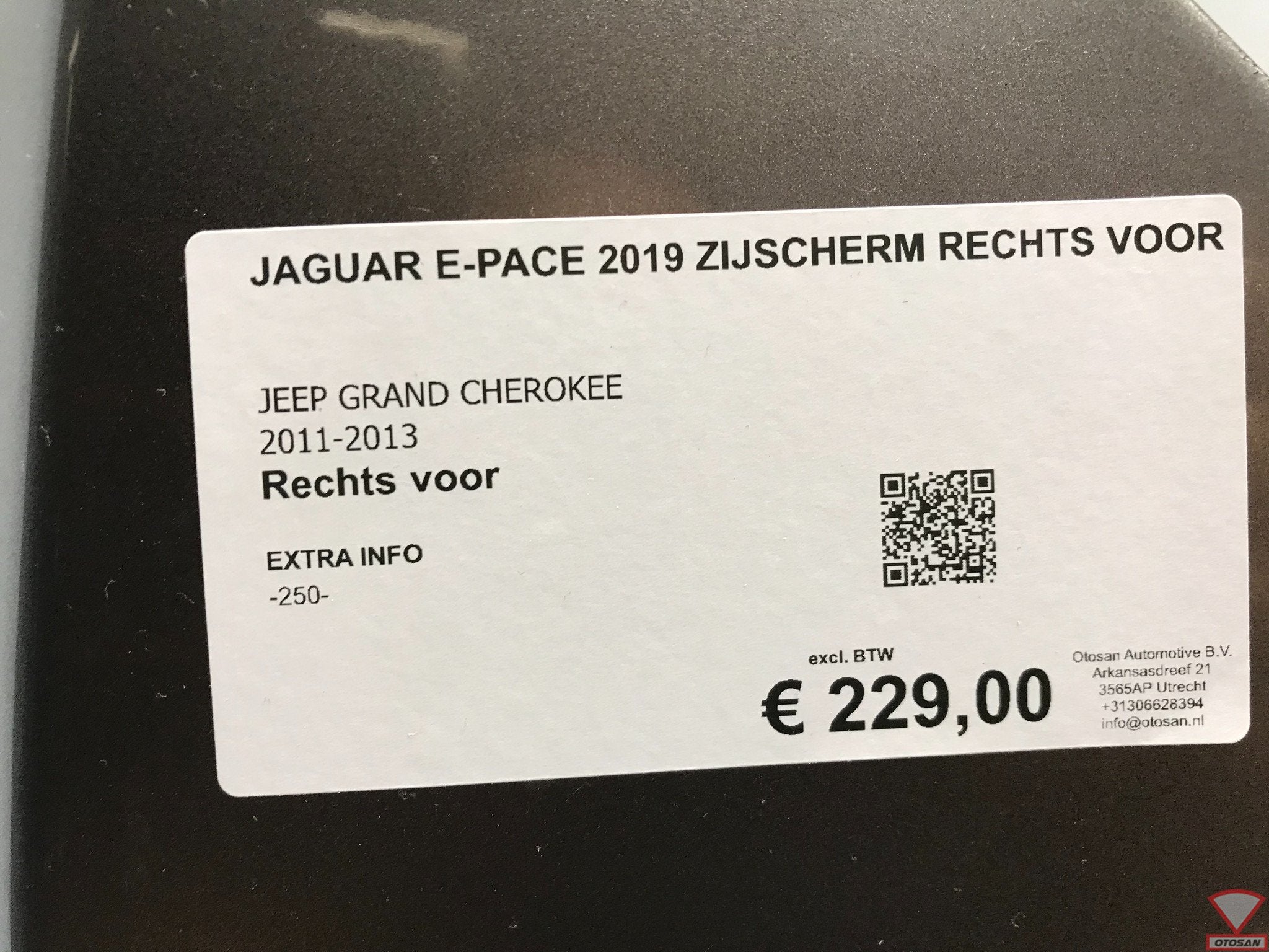 Jaguar E-Pace 2019 Zijscherm Rechts Voor Origineel!, Gebruikt, Abbey Road, Whitley 1
CV3 4LF  Coventry, Dpoffice@jaguarlandrover.com