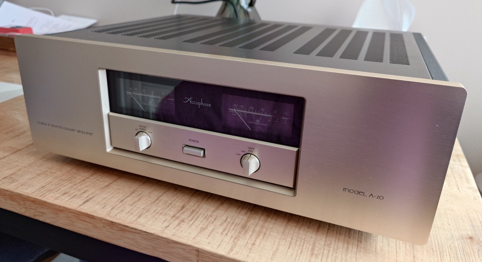 Accuphase A-20 pure klasse A eindversterker, Ophalen