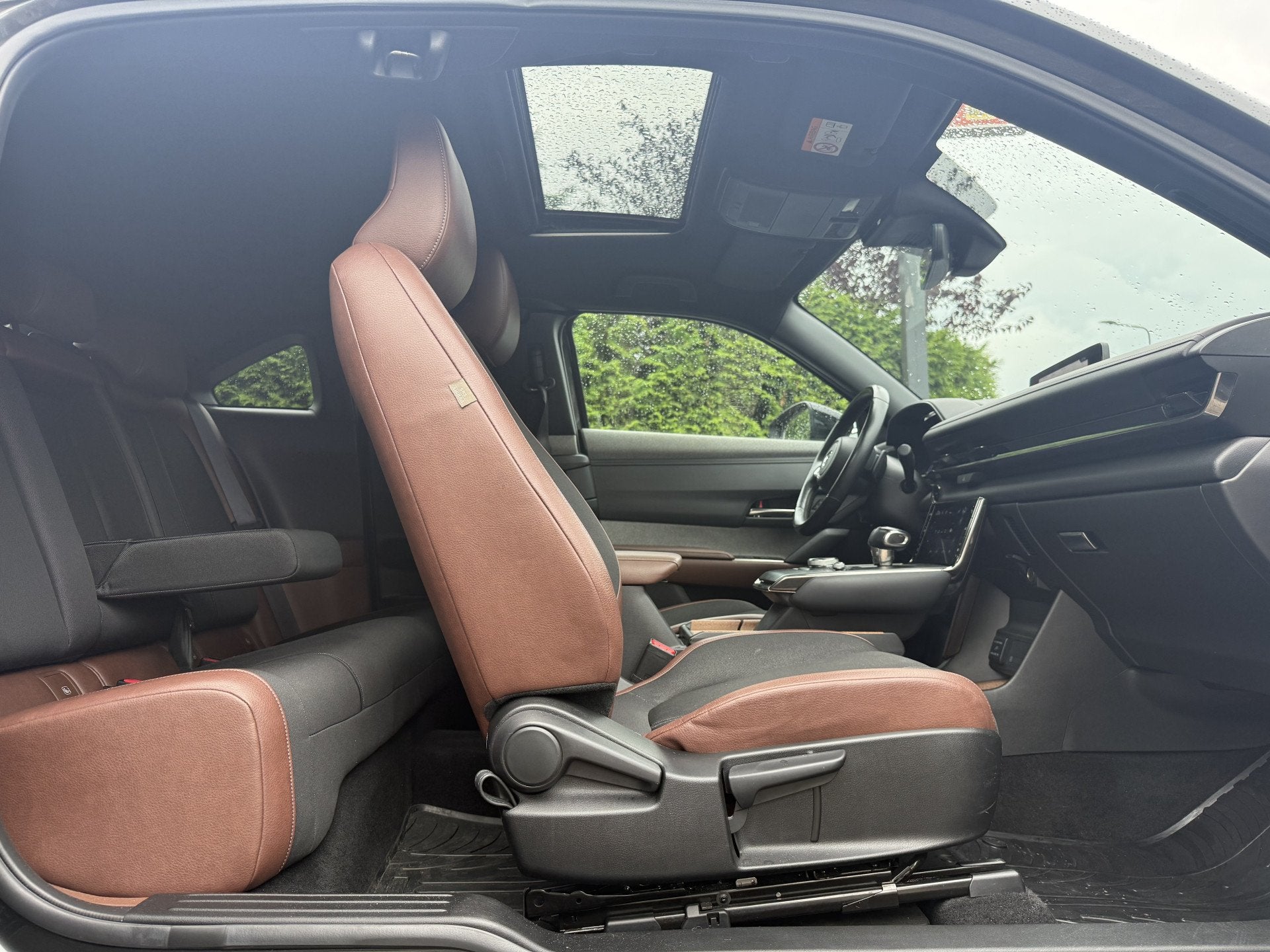 Mazda MX-30 e-SkyActiv 145 Luxury 36 kWh Aut., Vol opties!, Auto's, Mazda, Gebruikt, Origineel Nederlands, Grijs, MX-30