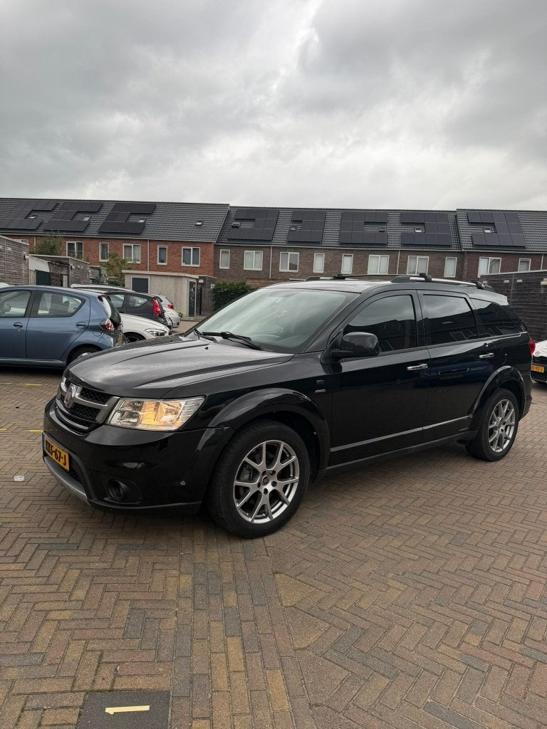 Fiat Freemont 2.0 TDI 125KW 4X4 AUT 2012 Zwart, Auto's, Automaat, Euro 5, 450 kg, 1956 cc