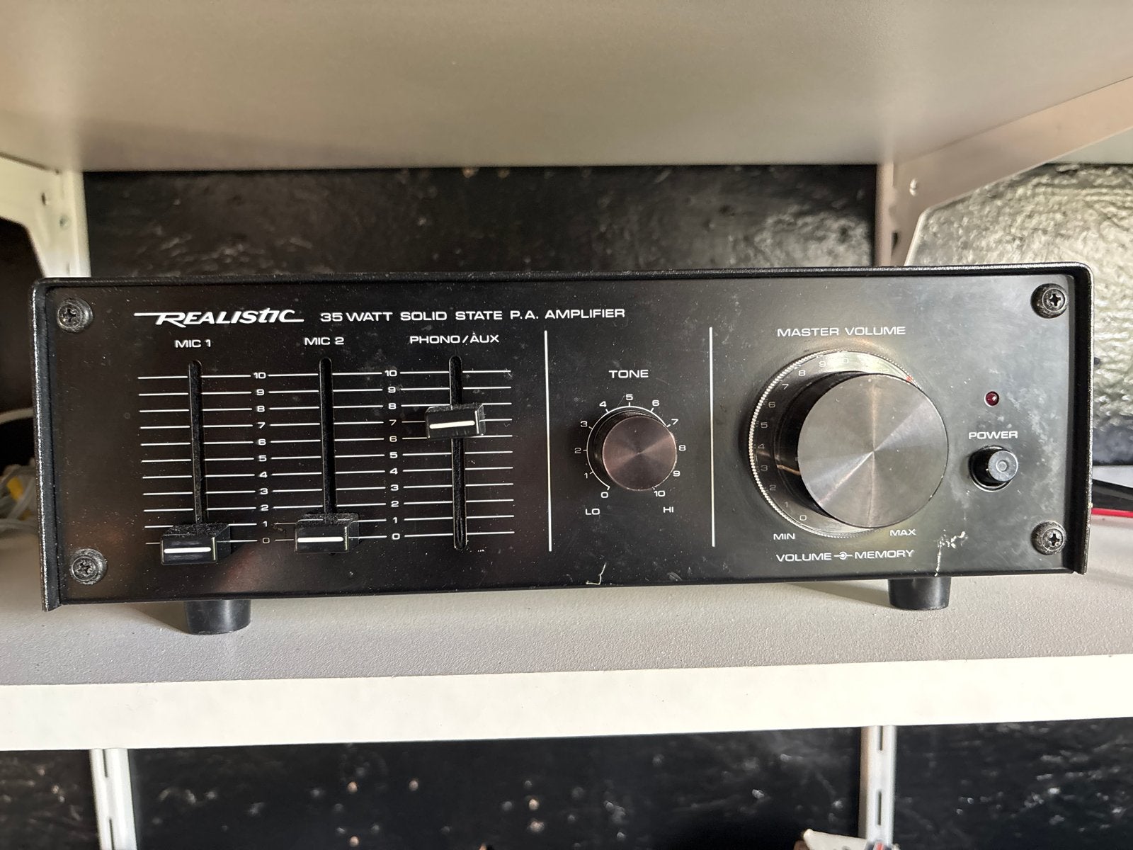 Werkende Realistic 35 Watt Solid State P.A. Versterker, Audio, Tv en Foto, Overige merken, Ophalen of Verzenden, Minder dan 60 watt
