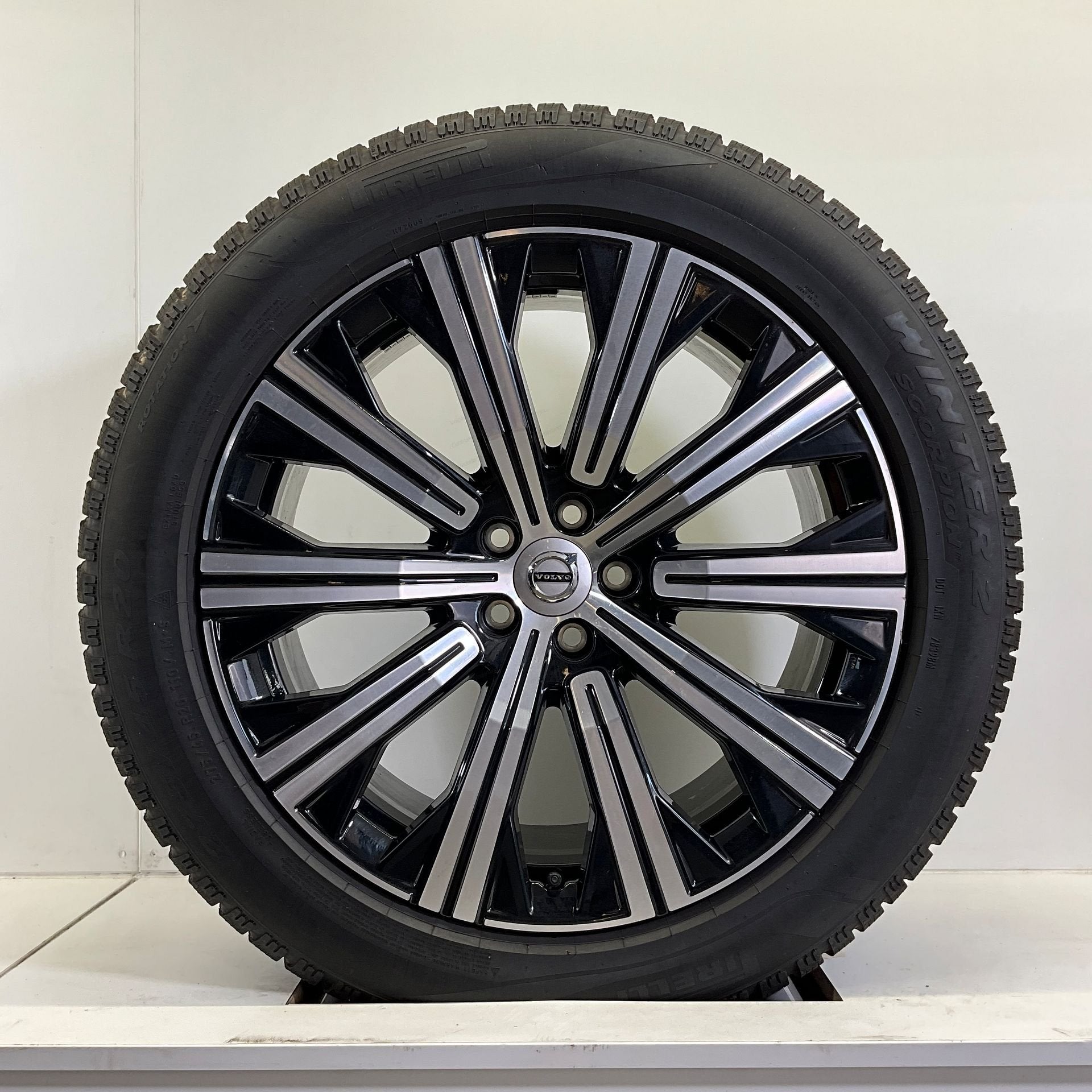 VOLVO XC90 VELGEN SET WINTERBANDEN 20 INCH *, Gebruikt, -, 275 mm, -