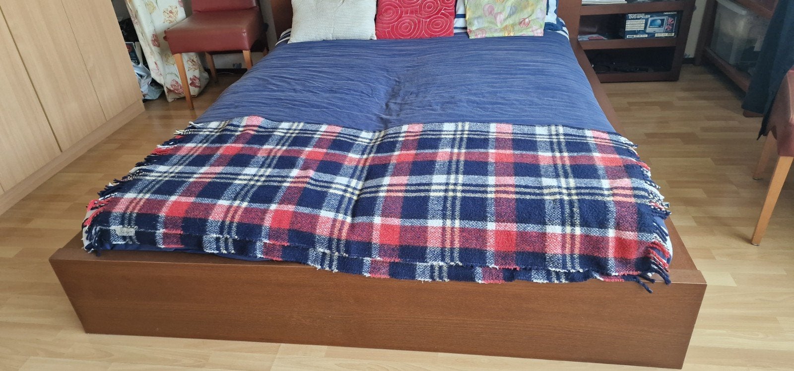Complete tweepersoons IKEA slaapkamer incl. lattenbodem, Ophalen, Bruin, Tweepersoons, 140 cm