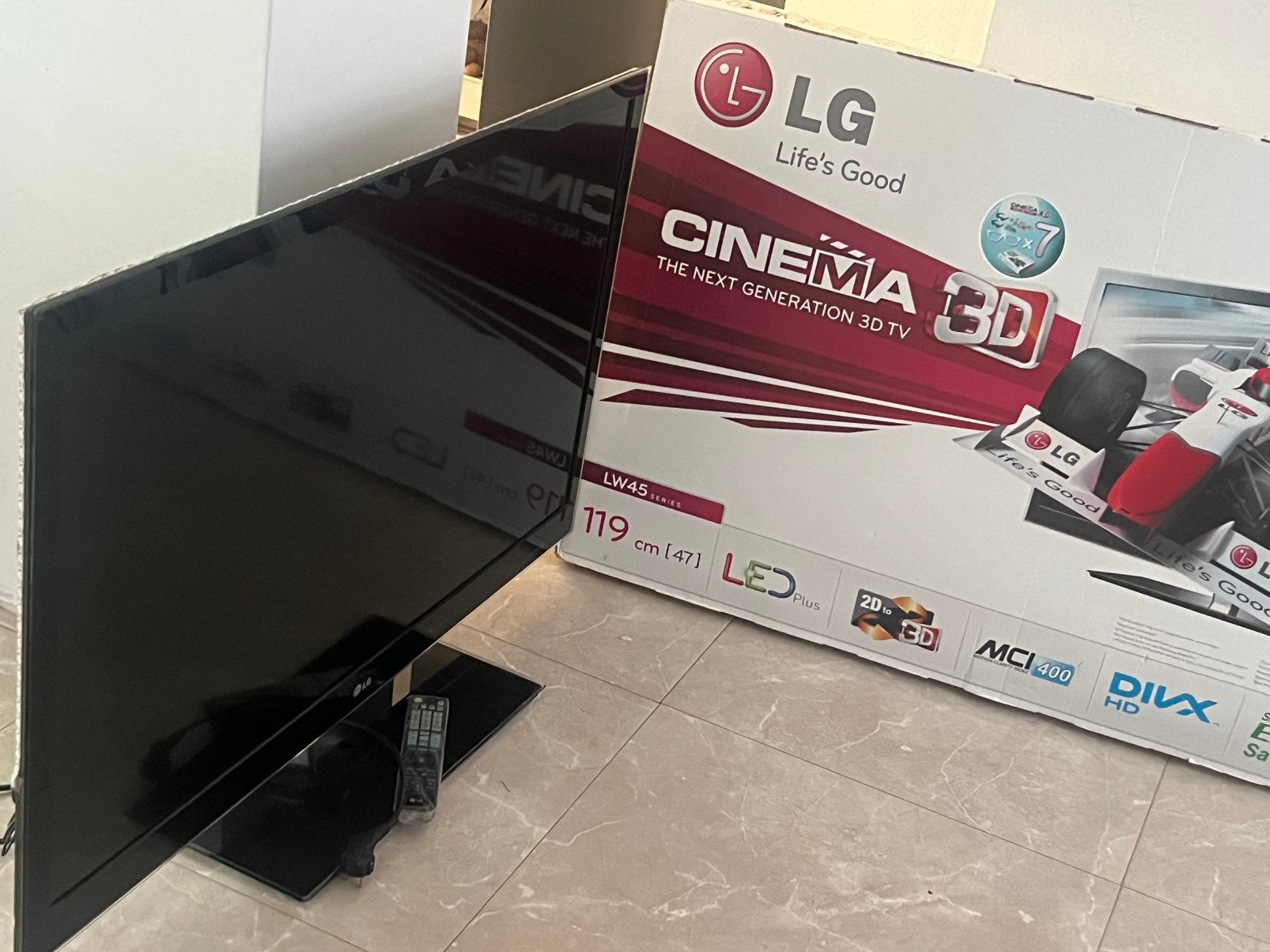 Goedkoopste mooie LG tv moet weg, Audio, Tv en Foto, 50 Hz, Ophalen of Verzenden, Zo goed als nieuw, 100 cm of meer