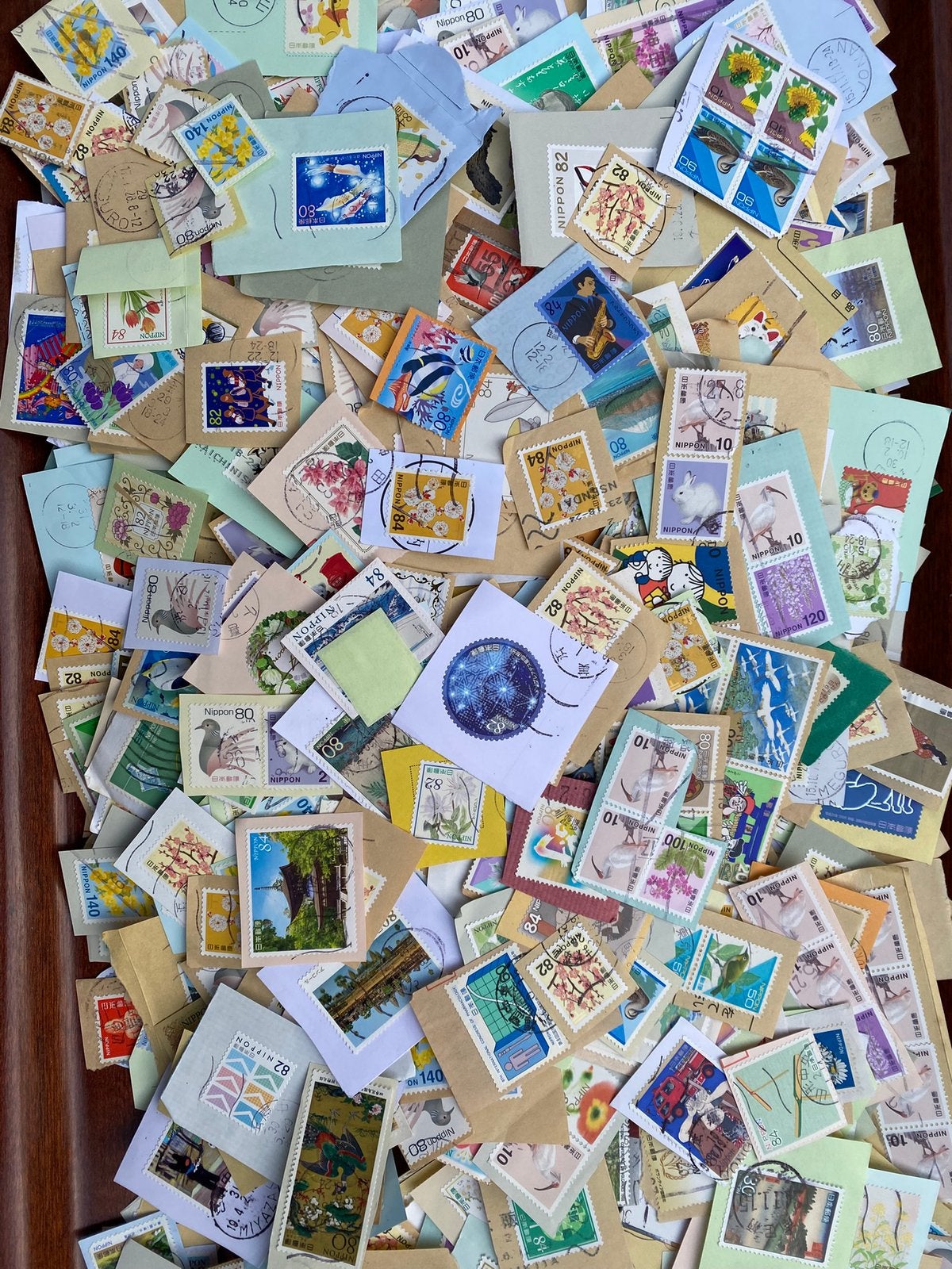 Japan kantoorpost. Ruim 4,2 kg onafgeweekt. 85,- incl verz, Postzegels en Munten, Ophalen of Verzenden