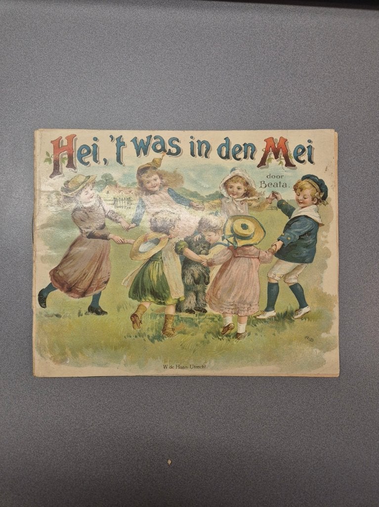 Hei, ’t was in den Mei – Beata, Ophalen of Verzenden, Gelezen, Fictie algemeen