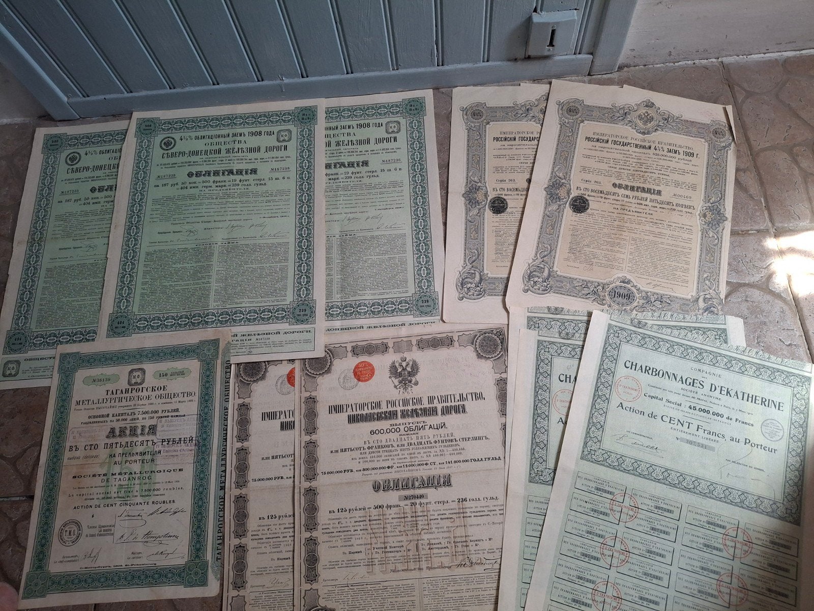 Collectie 11 historische Russische obligaties en aandelen, Ophalen of Verzenden, Voor 1920, Aandeel