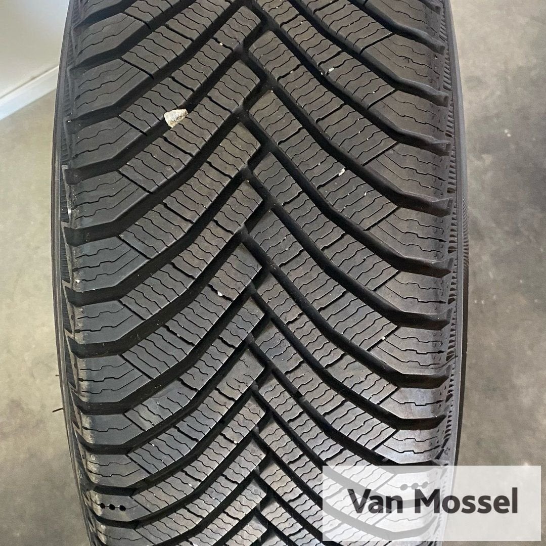 Michelin Alpin 7 205/55/R16 94H, Gebruikt, -, Band(en), -
