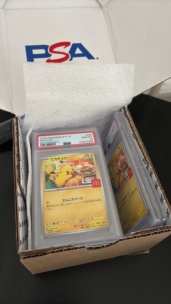 Pikachu burgerchu mcdonalds psa 10, Ophalen of Verzenden, Nieuw