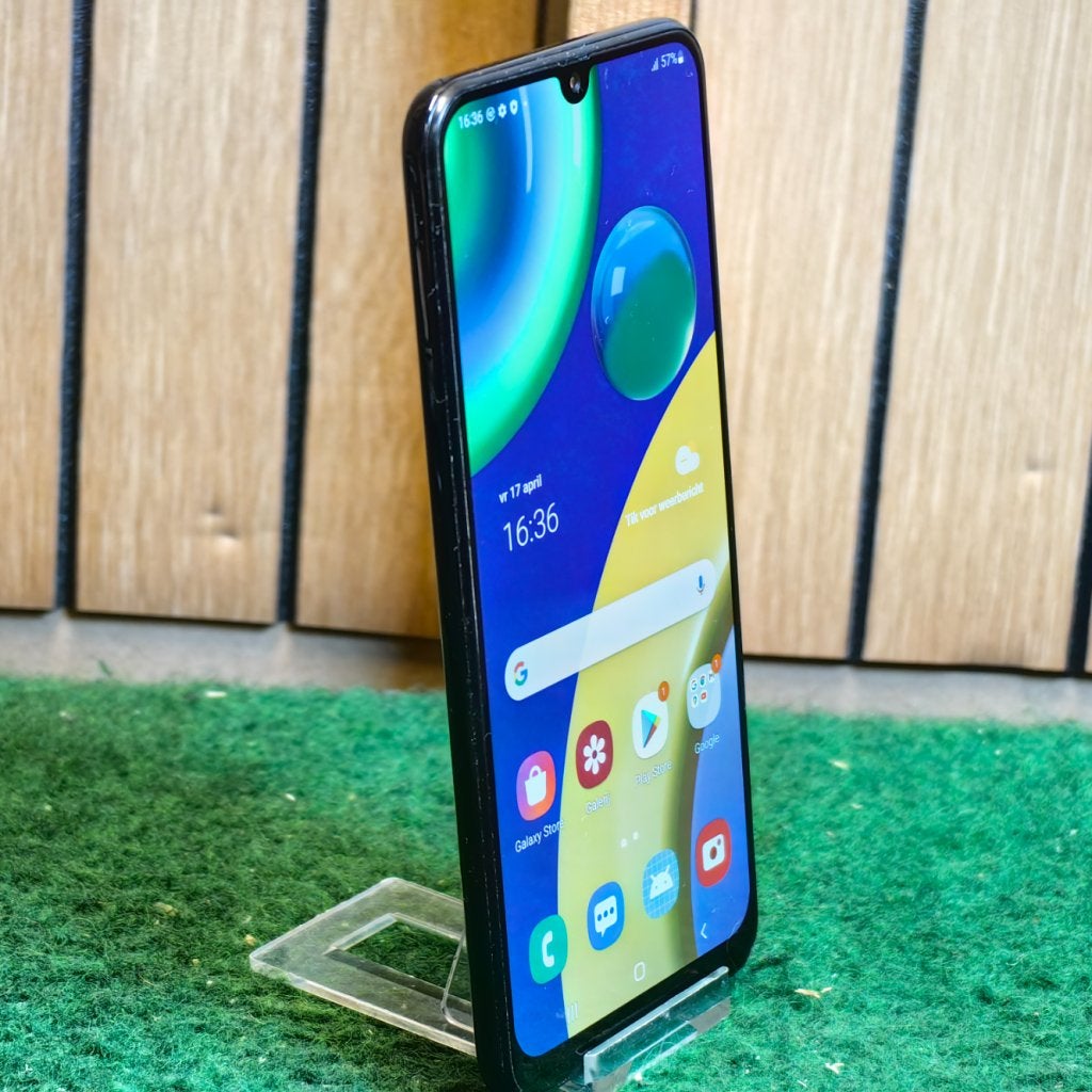 Samsung Galaxy M21 64GB Android 10 - In Nette Staat, Samsung, Gebruikt, Support@Samsung.com, 129, Samsung-ro, Yeongtong-gu
Suwon-si, Gyeonggi-do 16677
South Korea