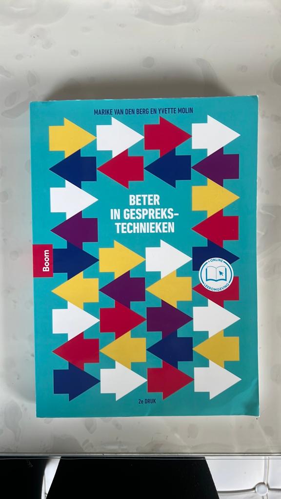 Yvette Molin - Beter in gesprekstechnieken, Boeken, Yvette Molin; Marike van den Berg, Ophalen of Verzenden, Zo goed als nieuw