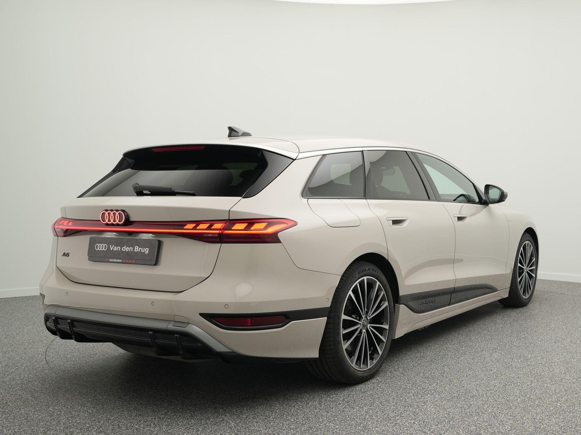 Audi A6 Avant e-tron S-line 83 kWh 286pk | Bijrijdersscherm|, Automaat, Gebruikt, Zwart, Beige