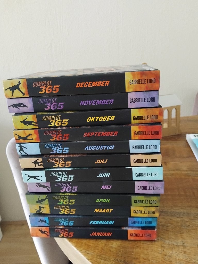 Complot 365, Boeken, Ophalen, Zo goed als nieuw, Gabrielle Lord, Fictie