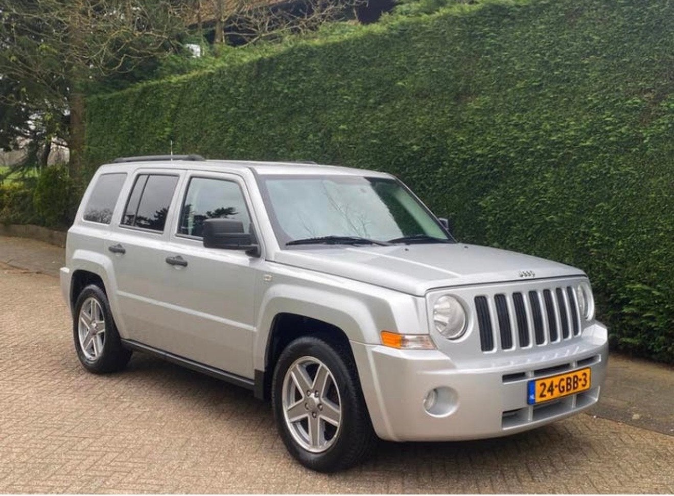 Jeep Patriot 2.4 2008 Grijs 3e Eigenaar Airco Cruise Control