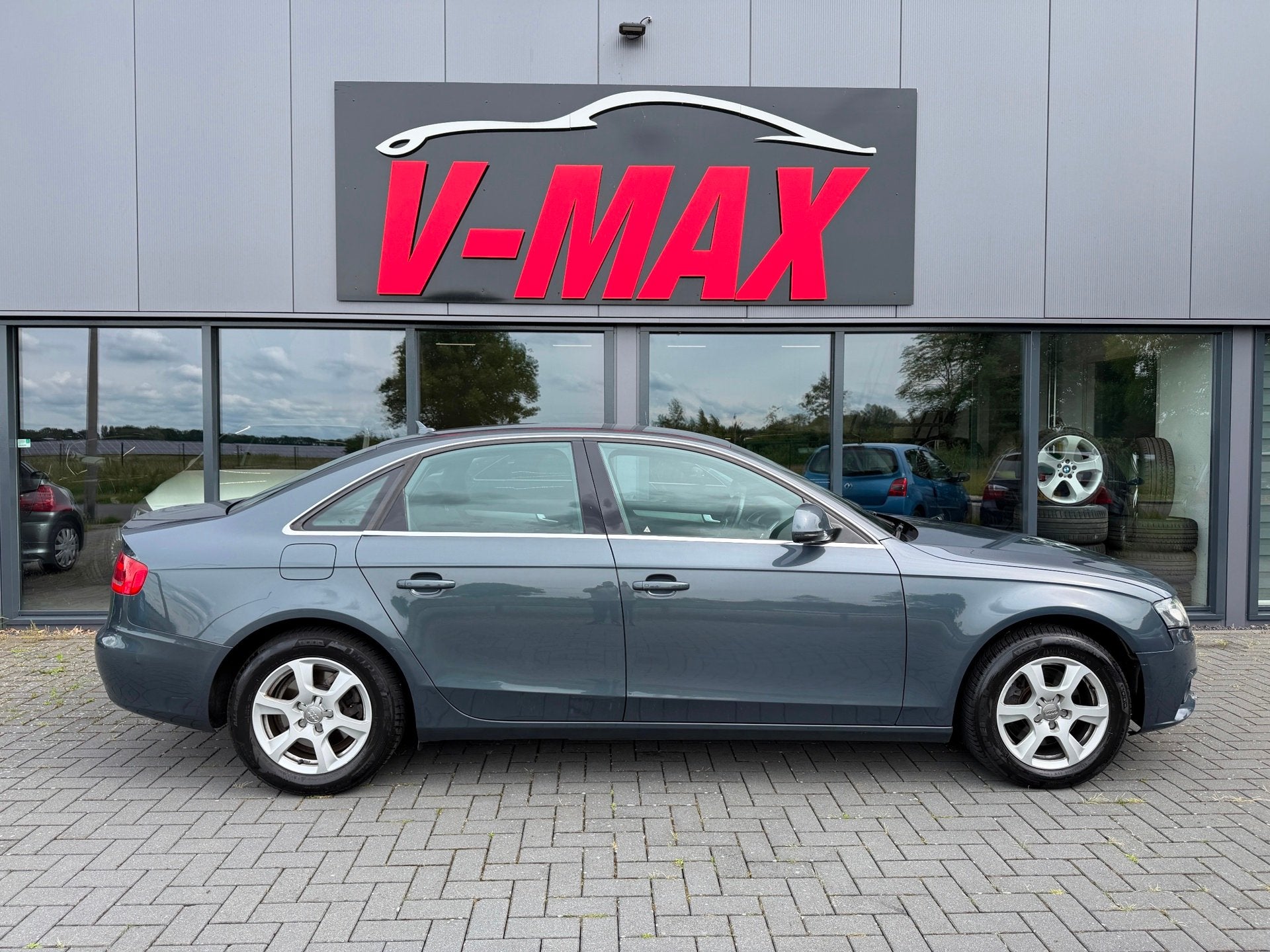 Audi A4 Limousine 2.0 TFSI ProLine Xenon LED Navi Cruise PDC, Auto's, Voorwielaandrijving, Euro 5, 15 km/l, Gebruikt