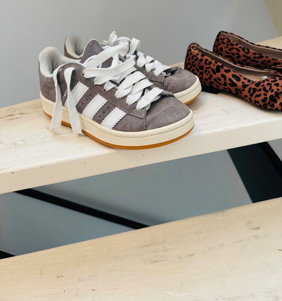 Schoenen UGG nieuw,berska Adidas campus, Kleding | Dames, Schoenen, Ophalen, Nieuw, Beige, Sneakers of Gympen