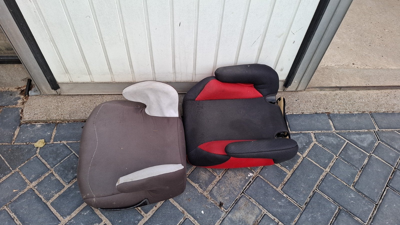Twee autostoelverhogers - Gebruikt, 15 t/m 36 kg, Afneembare rugleuning, Ophalen, Overige merken